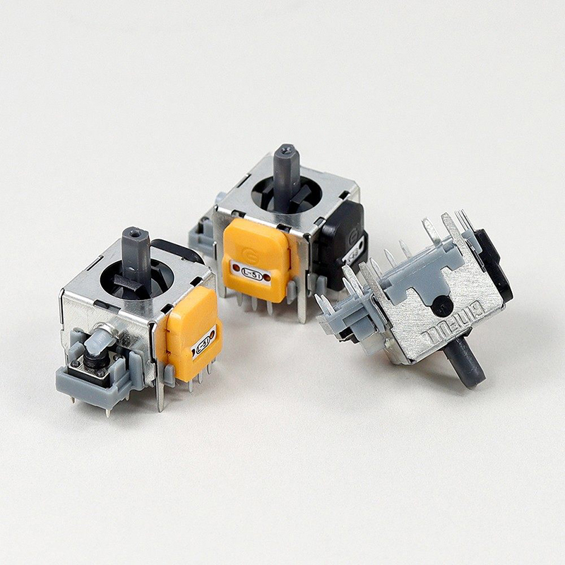 PS5/PS4/Xbox One/Switch Proコント - Joystick Module のレビューと価格